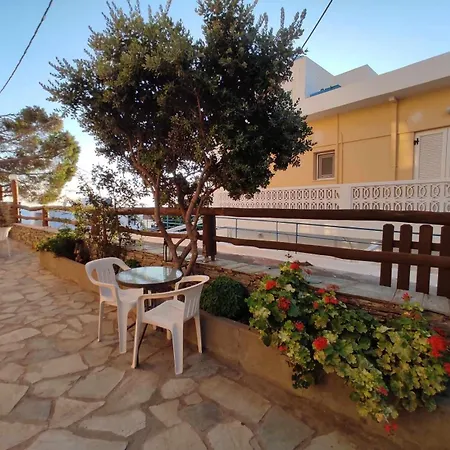 Politis Batsi Guest house