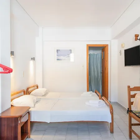Politis Batsi 3* Andros Town