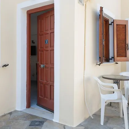 Politis Batsi Guest house