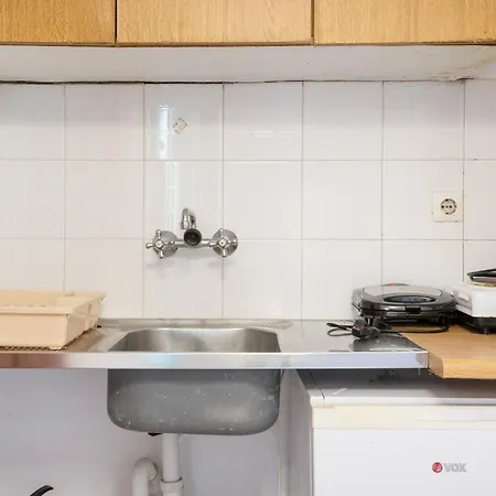 Politis Batsi Guest house Andros Town