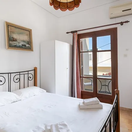 Guest house Politis Batsi 3*