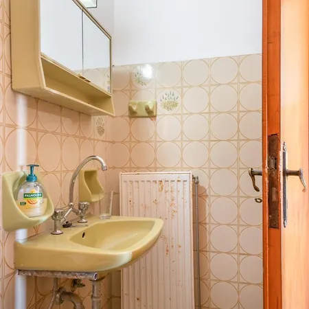 Guest house Politis Batsi 3*