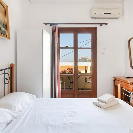 Guest house Politis Batsi 3*