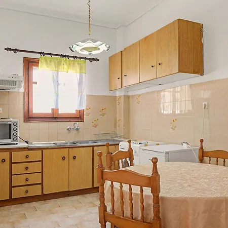 Guest house Politis Batsi 3*