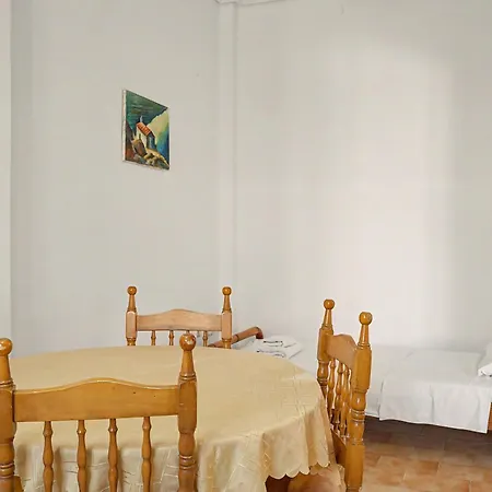 Politis Batsi Guest house 3*