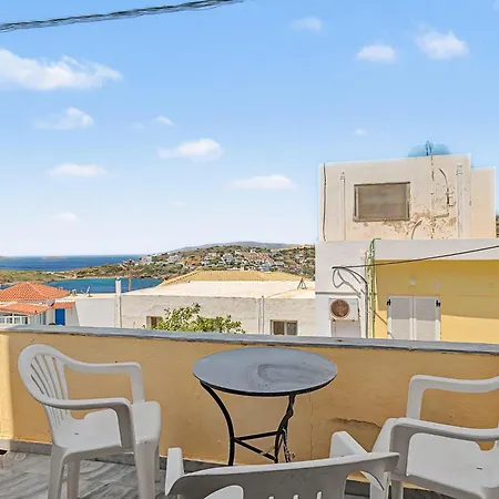 Guest house Politis Batsi Andros Town